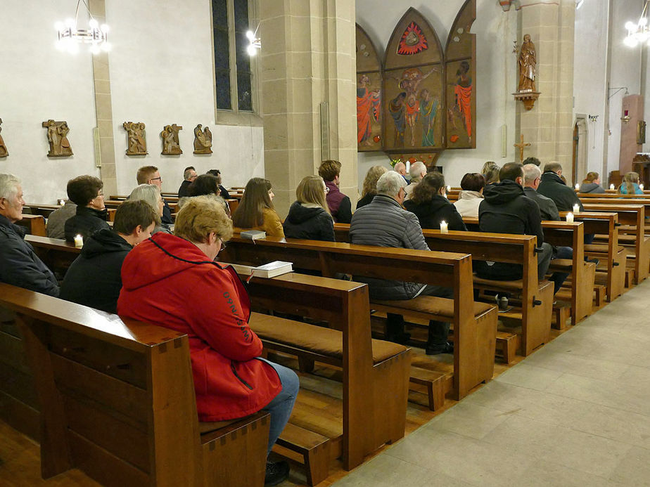 Lumen Christi - Auferstehungsmesse in St. Crescentius (Foto: Karl-Franz Thiede)